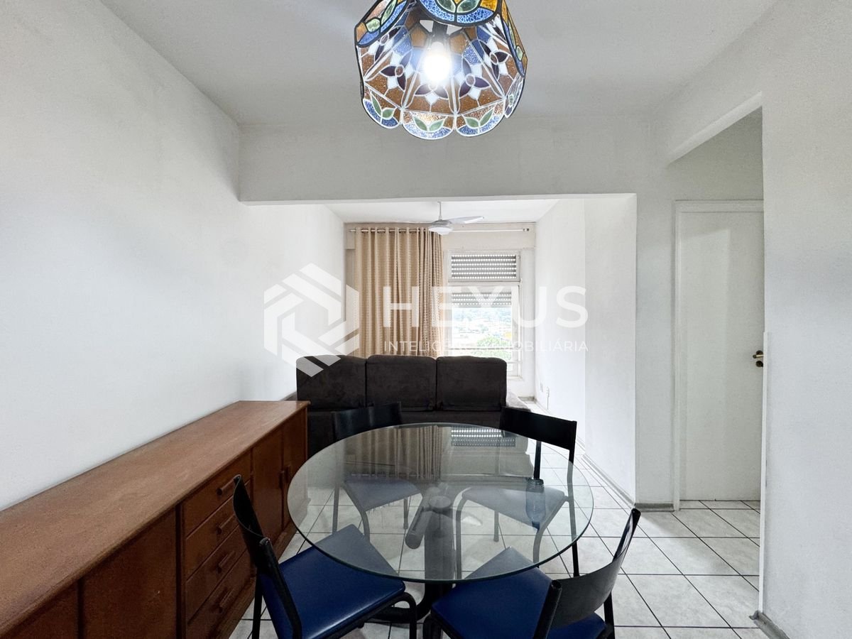 Foto 2 de Apartamento a 160m da praia nas Pitangueiras, Guarujá