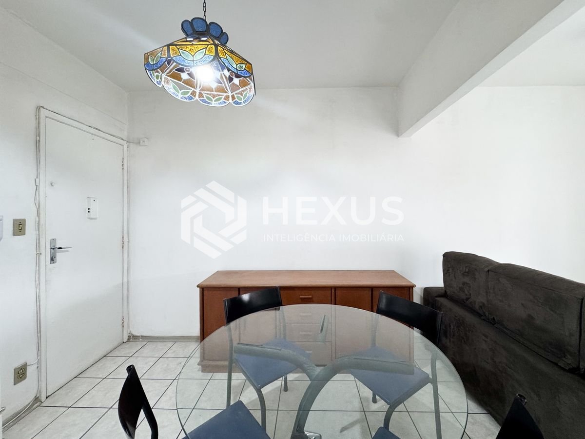 Foto 3 de Apartamento a 160m da praia nas Pitangueiras, Guarujá