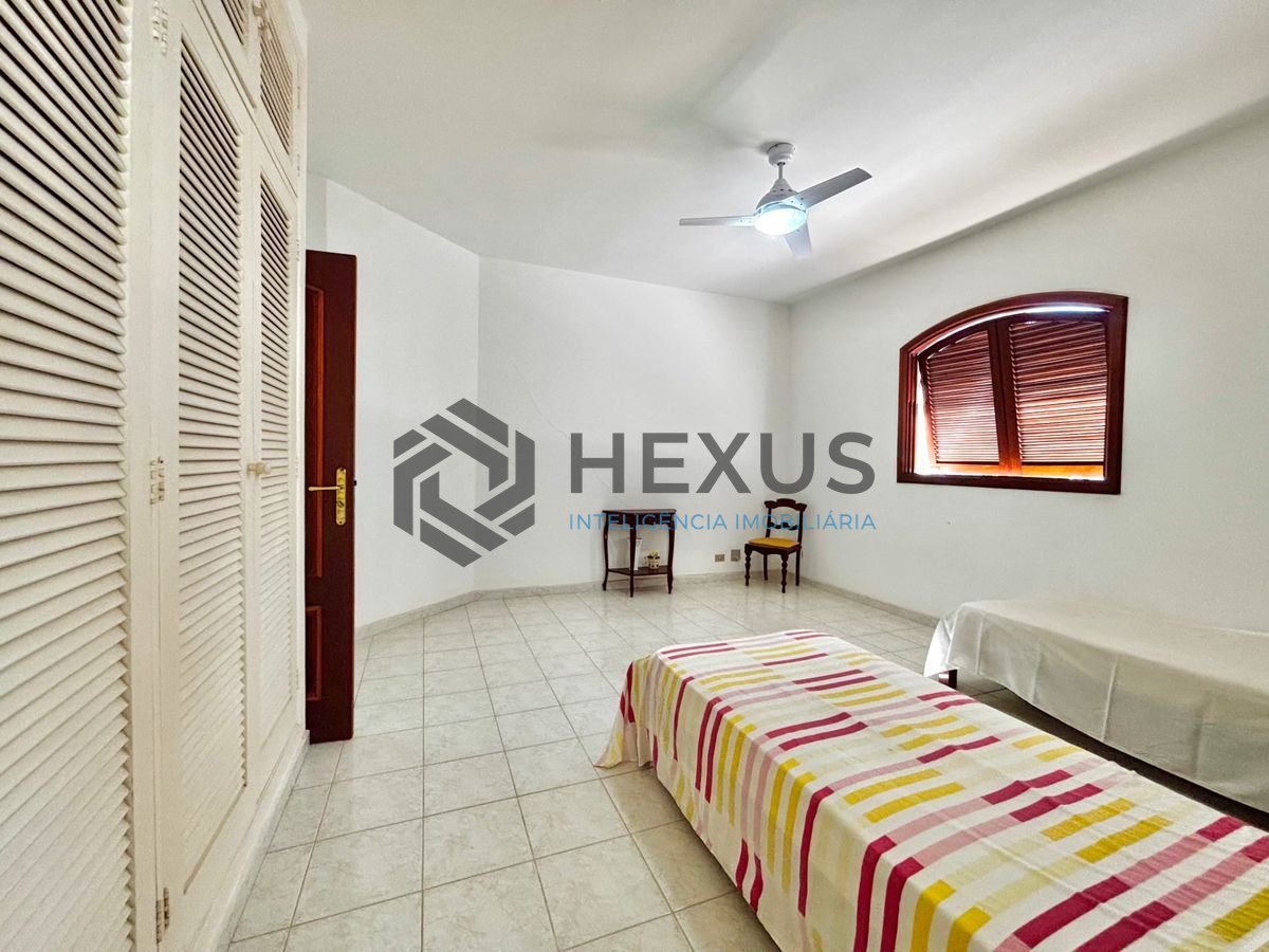 Foto 48 de Casa reformada com piscina e área gourmet no Jardim Acapulco, Guarujá