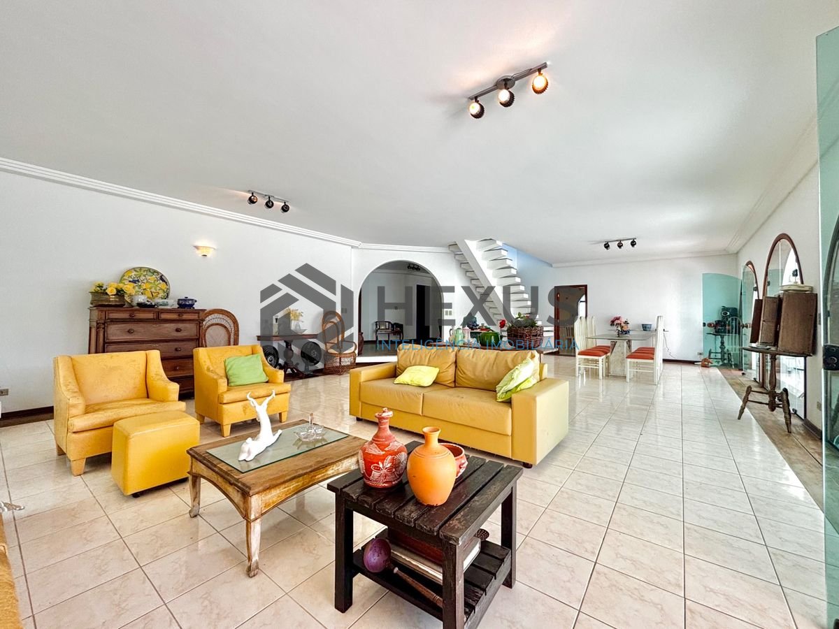 Foto 15 de Casa reformada com piscina e área gourmet no Jardim Acapulco, Guarujá