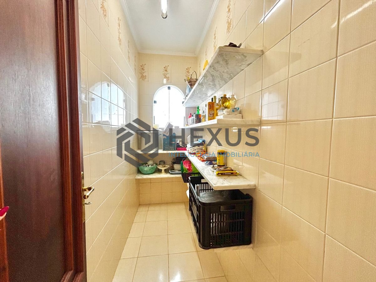 Foto 24 de Casa reformada com piscina e área gourmet no Jardim Acapulco, Guarujá
