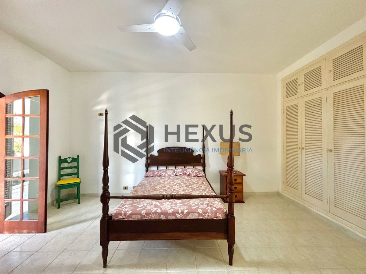 Foto 37 de Casa reformada com piscina e área gourmet no Jardim Acapulco, Guarujá
