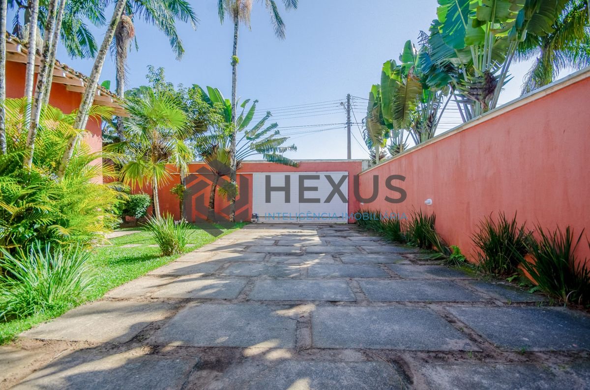 Foto 38 de Casa com piscina e área gourmet a 350m da praia no Pernambuco, Guarujá