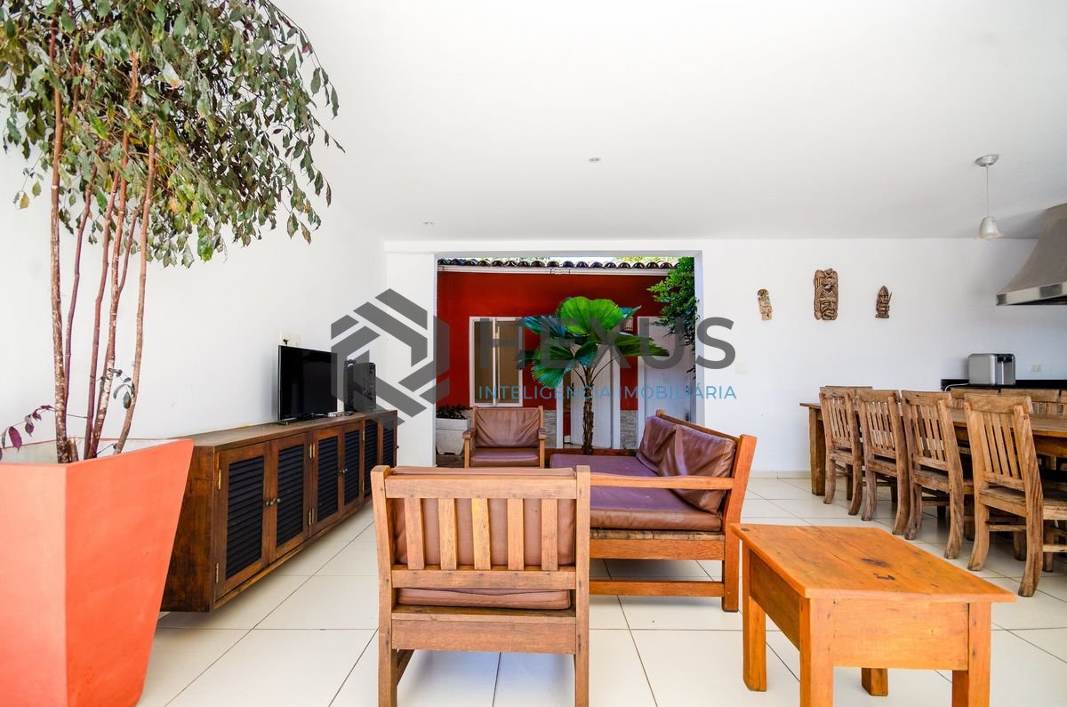 Foto 29 de Casa com piscina e área gourmet a 350m da praia no Pernambuco, Guarujá