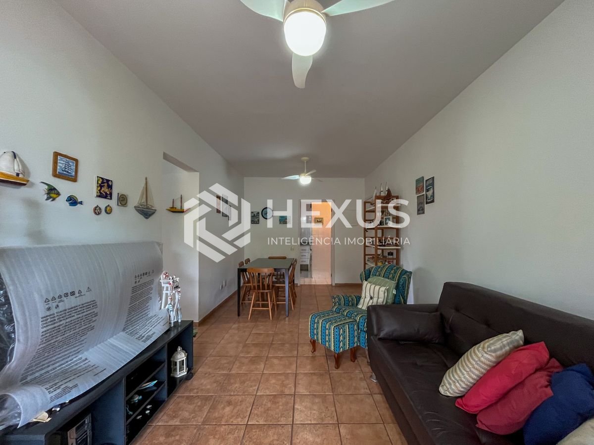 Foto 5 de Apartamento com varanda e lazer a 1 quadra da praia nas Pitangueiras, Guarujá