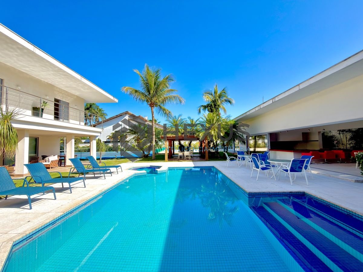 Foto 9 de Casa de alto padrão com piscina e área gourmet no Jardim Acapulco, Guarujá