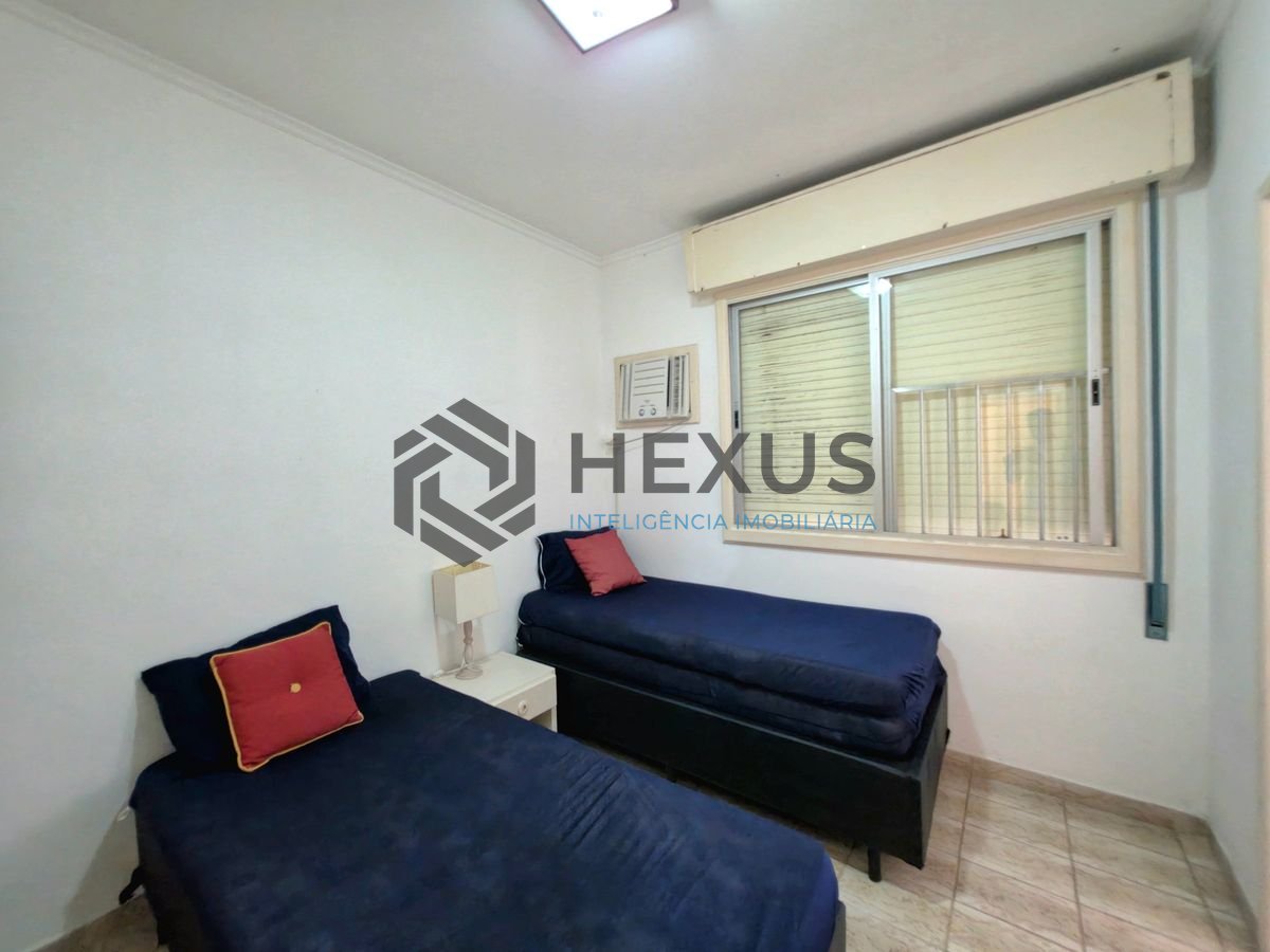 Foto 9 de Apartamento com varanda a 1 quadra da praia na região da Barra Funda nas Pitangueiras, Guarujá