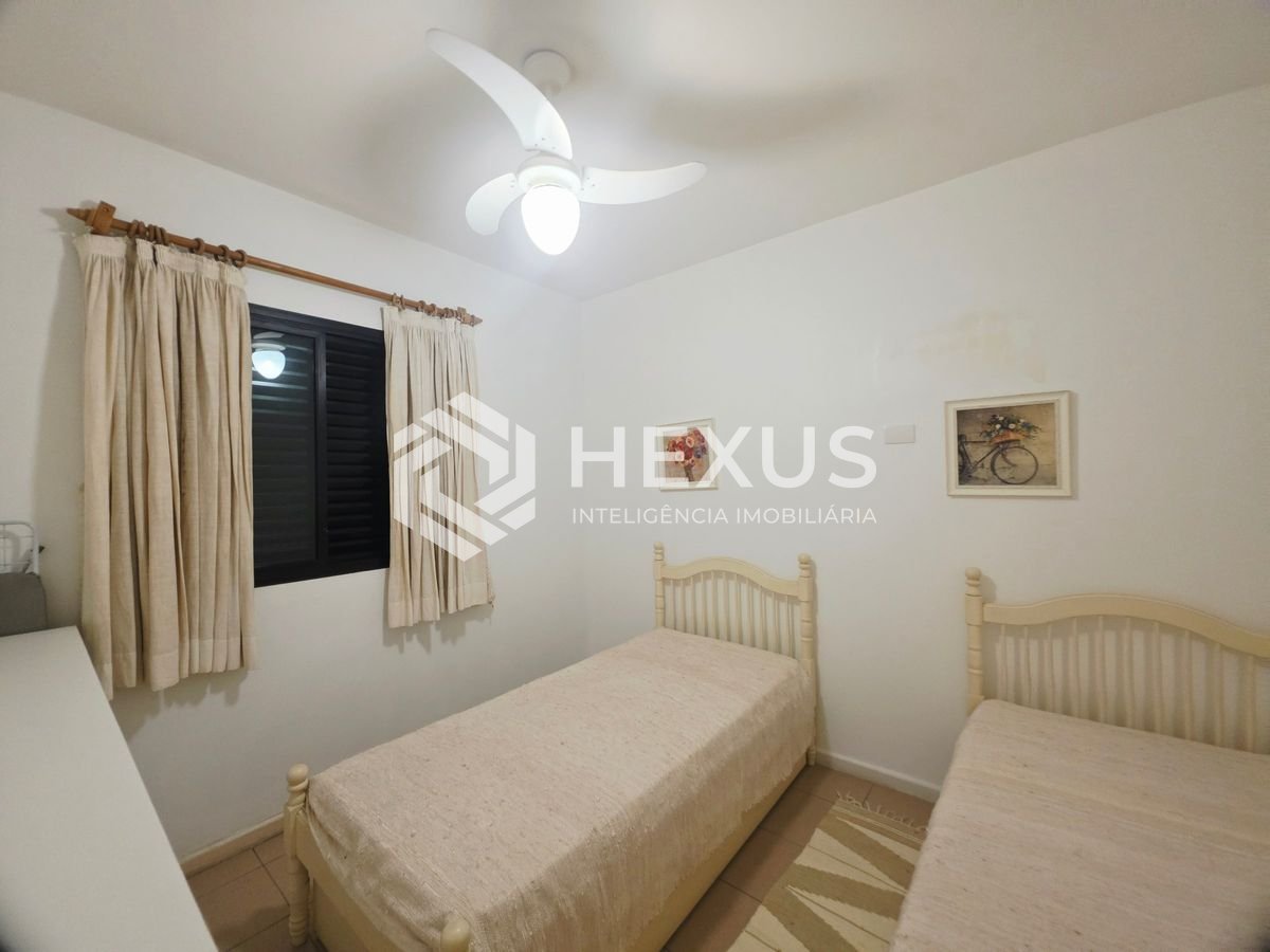 Foto 5 de Apartamento reformado com lazer a 1 quadra da praia nas Pitangueiras, Guarujá