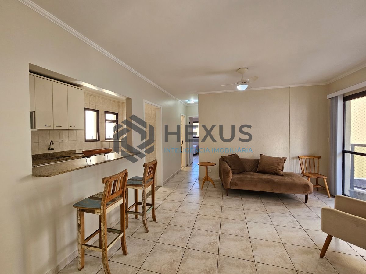 Foto 3 de Apartamento com varanda e lazer a 2 quadras da praia no Tombo, Guarujá