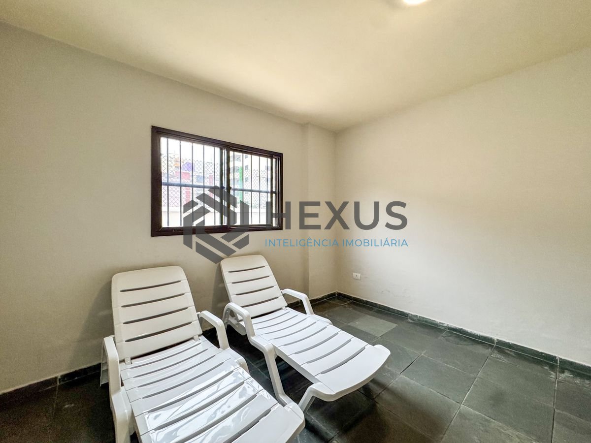 Foto 40 de Apartamento reformado com varanda e lazer a 450m da praia na região do Parque Enseada na Enseada, Guarujá
