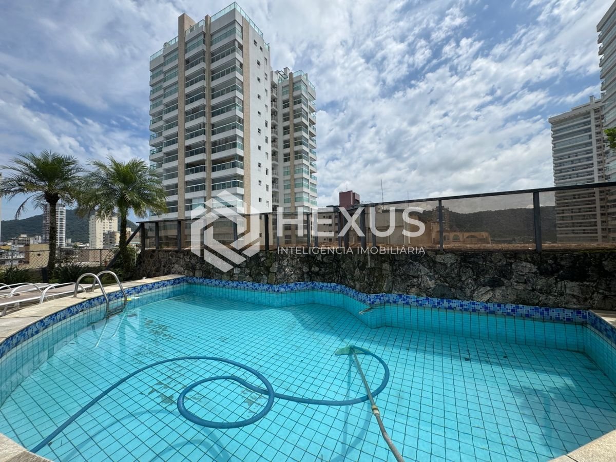 Cobertura com varanda gourmet vista mar a 100m da praia na Enseada, Guarujá