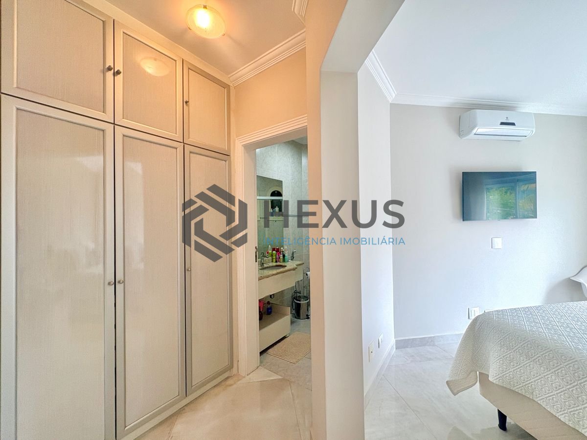 Foto 33 de Casa reformada com piscina e área gourmet no Jardim Acapulco, Guarujá