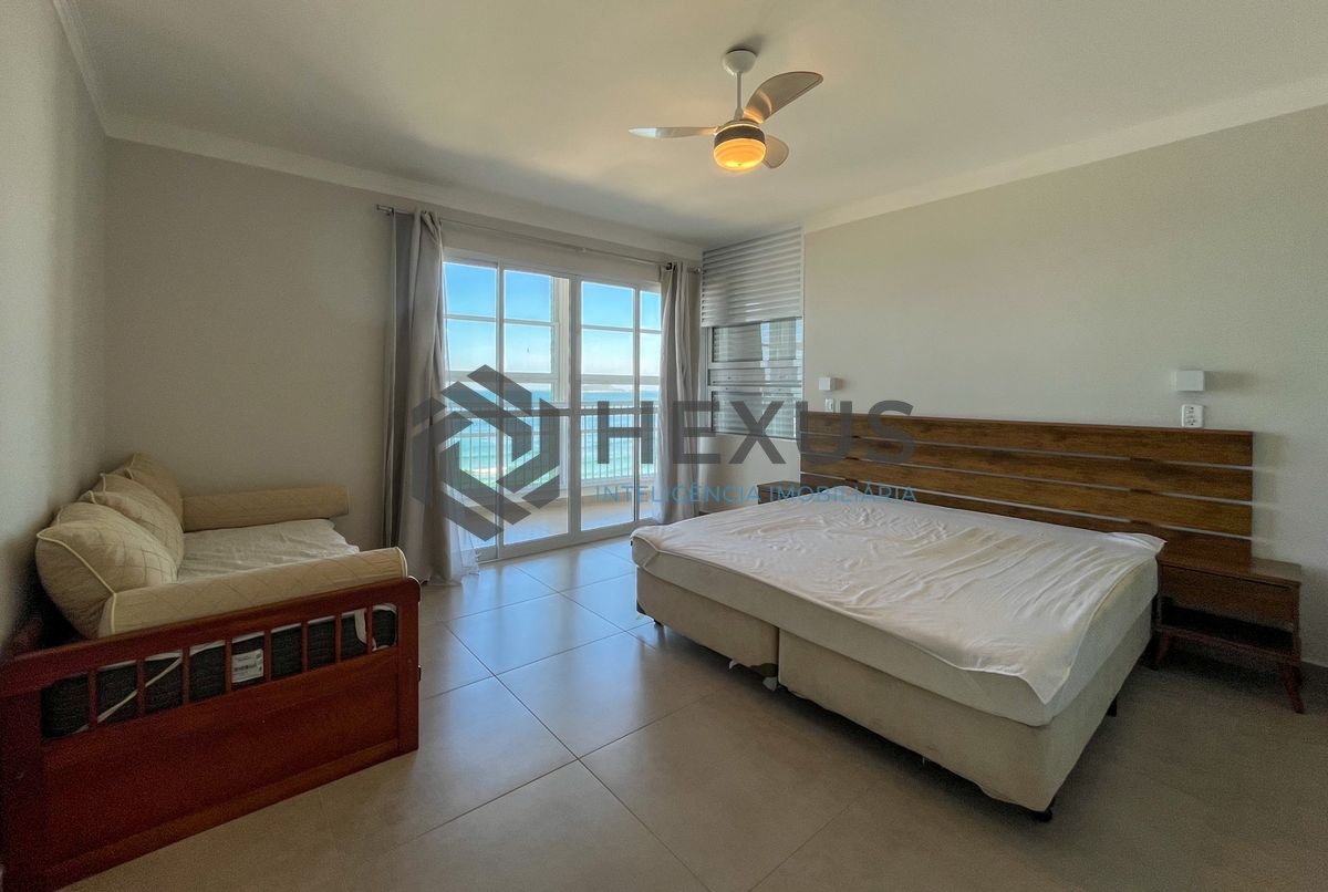 Foto 18 de Apartamento frente mar com varanda vista mar e lazer nas Pitangueiras, Guarujá