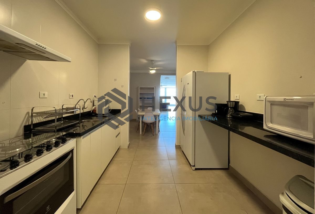 Foto 48 de Apartamento frente mar com varanda vista mar e lazer nas Pitangueiras, Guarujá