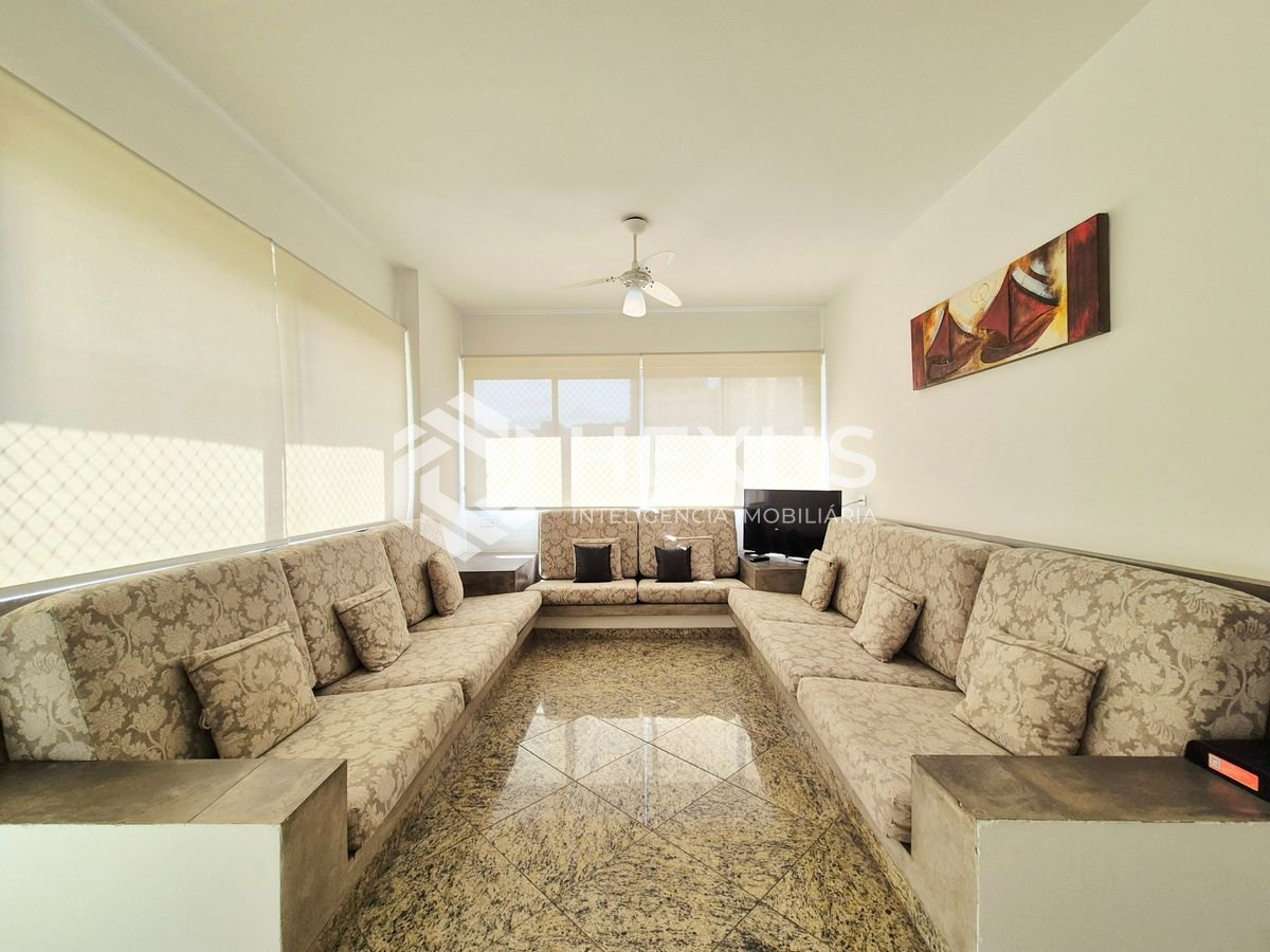 Foto 4 de Apartamento com varanda vista mar a 1 quadra da praia nas Pitangueiras, Guarujá